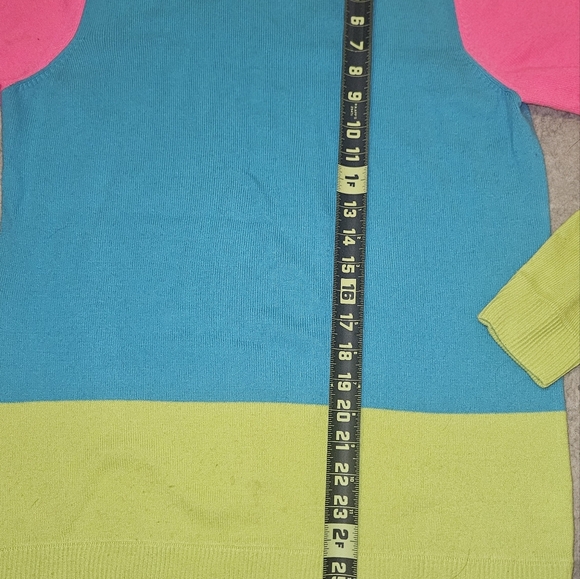 EUC SizeL Color-blocked ALLEN B knitted sweater by Allen Schwartz - Picture 4 of 8